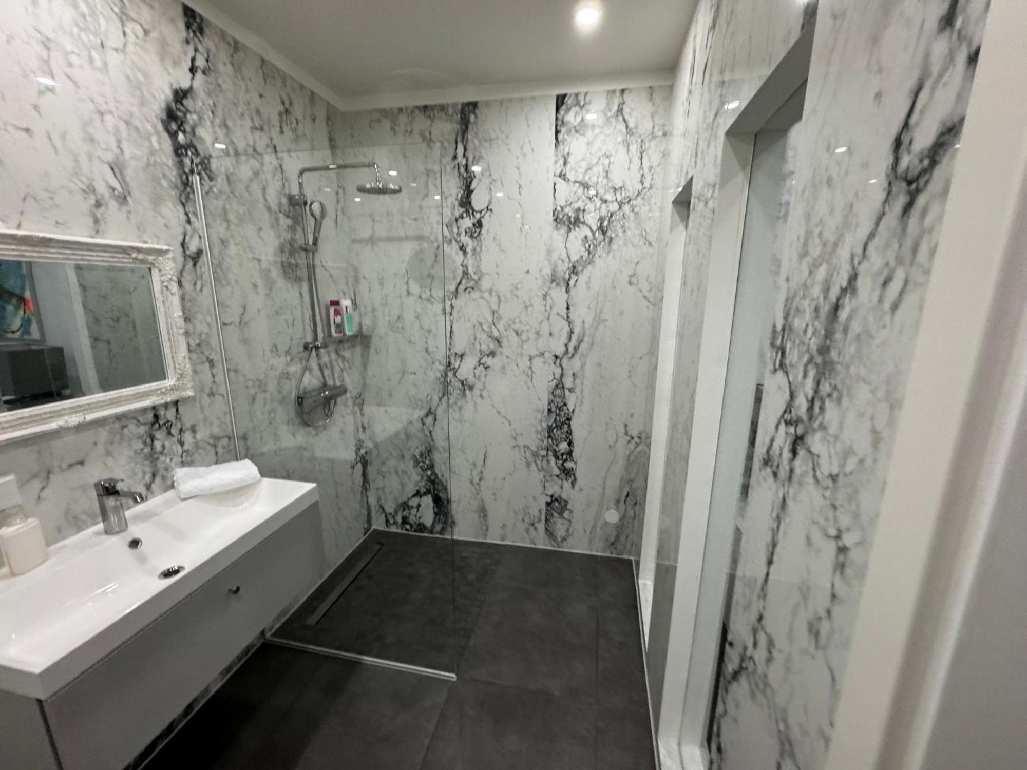Luxurious Apartment In The Centre Of Bécs Kültér fotó